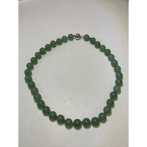 Stunning Sterling Silver And Jade Beaded Hand-knotted Necklace